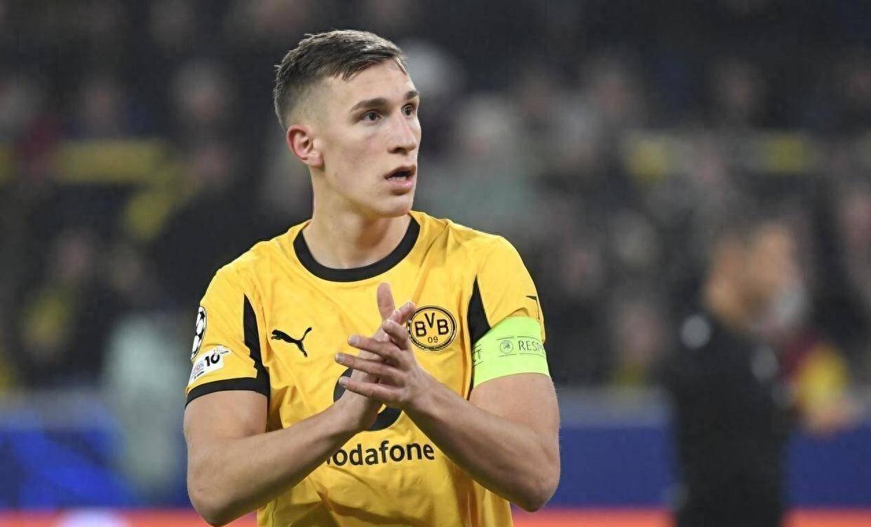 4-0，多特蒙德碾压西甲第三，吉拉西双响炮，阿德耶米造点+破门